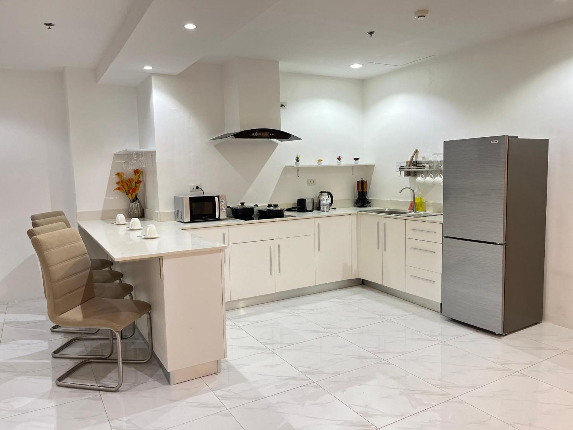 88Th Avenue Aparthotel Cebu Стая снимка